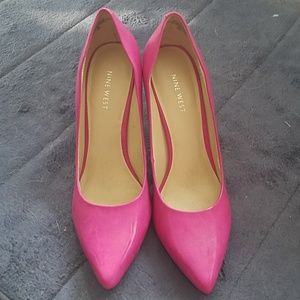 Hot pink size 8 Nine West Pumps